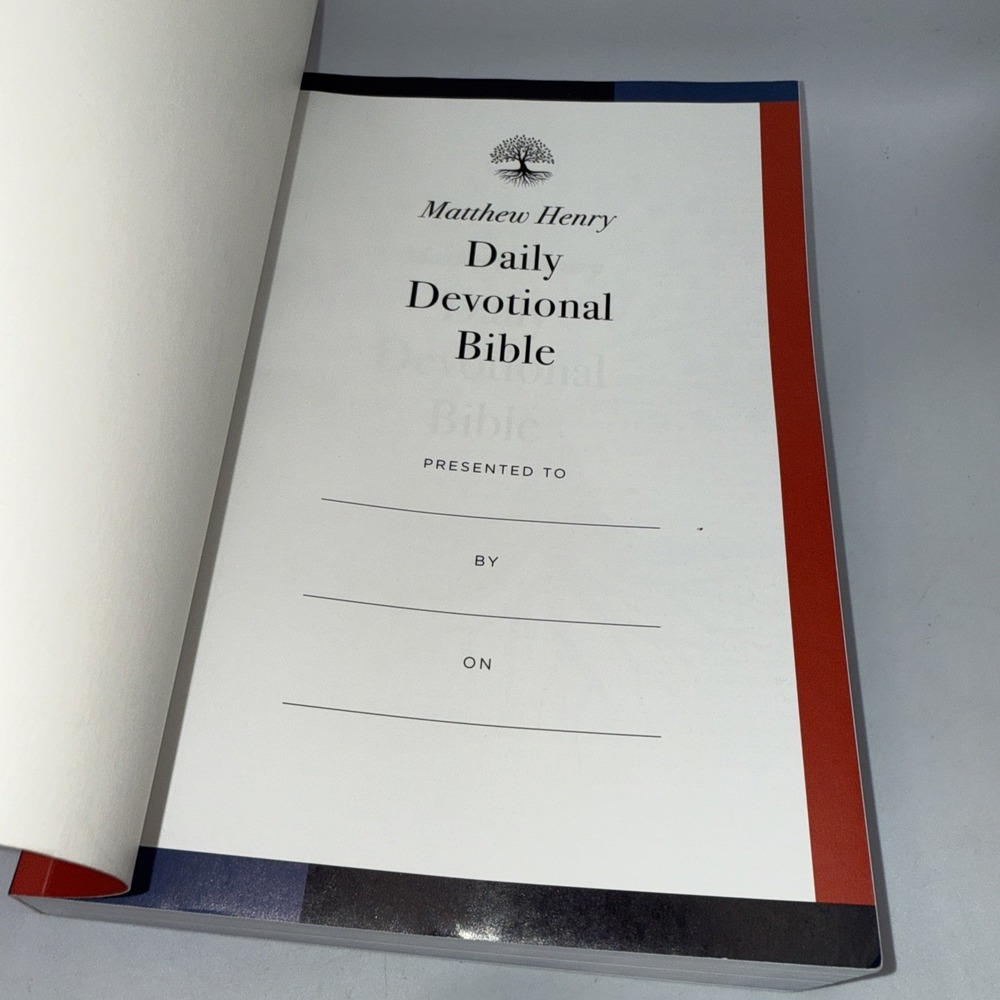 NKJV, Matthew Henry Daily Devotional Bible, Paperback, Red Letter, Comfort Print - Picture 3 of 6